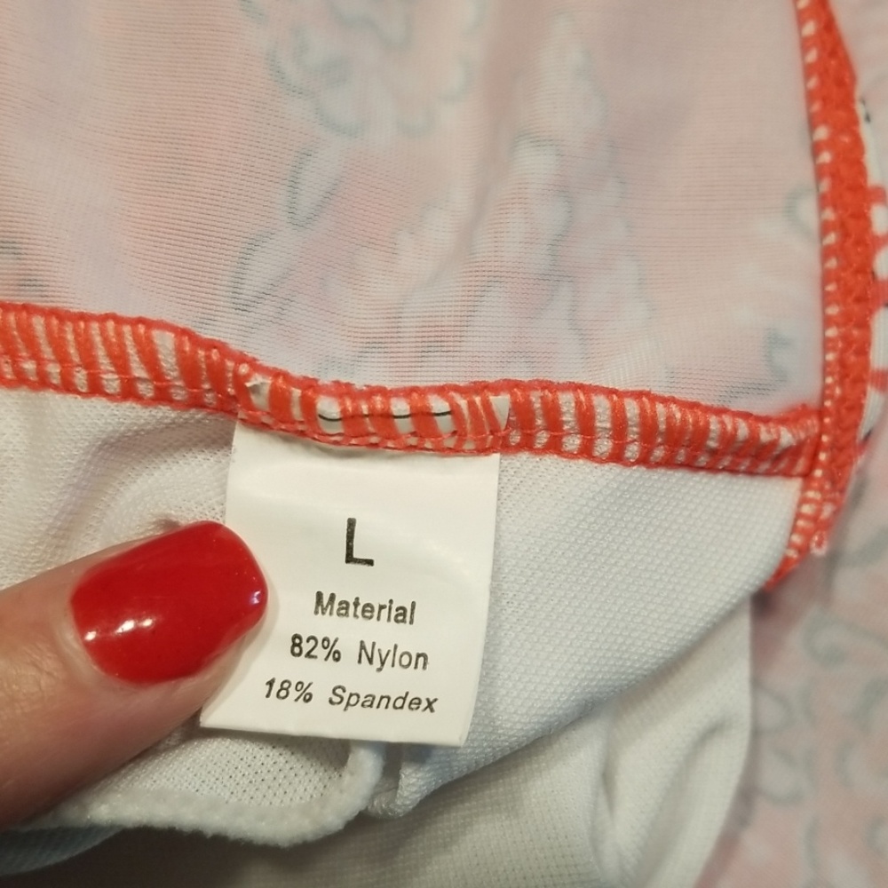 ๐Swim Top๐ - Picture 4 of 5
